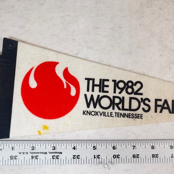 1982 World's Fair Knoxville Tennessee VINTAGE Felt Pennant Exposition - Picture 2 of 5
